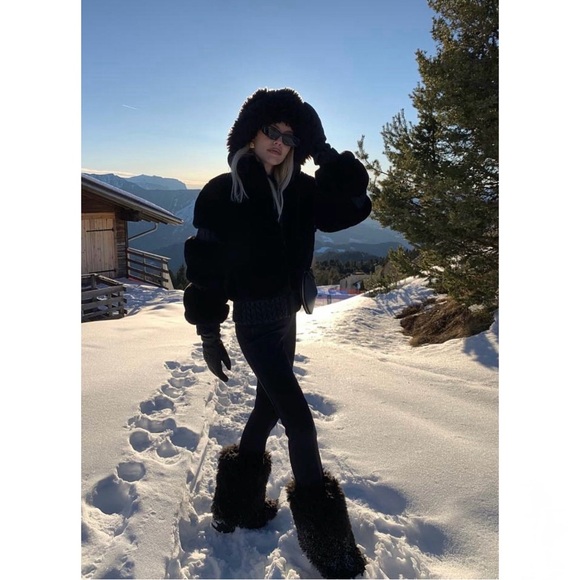 GOLDBERGH BIRD BUCKET HAT IN BLACK - Picture 7 of 16